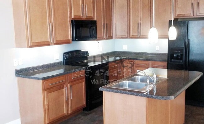 Building Photo - 10367 S Oquirrh Lk Rd