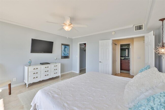 Building Photo - 5396 Gulf Blvd