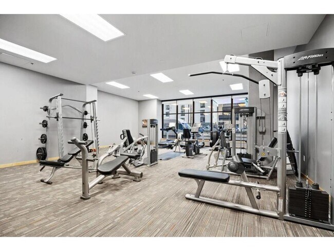 Building Photo - 740 Portland Ave