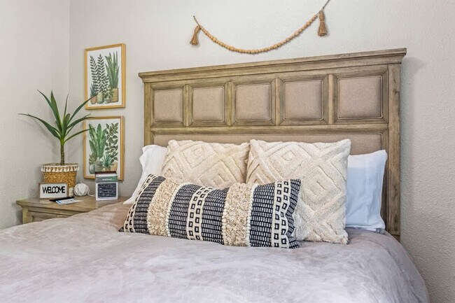 Building Photo - 1503 Fairview Ave