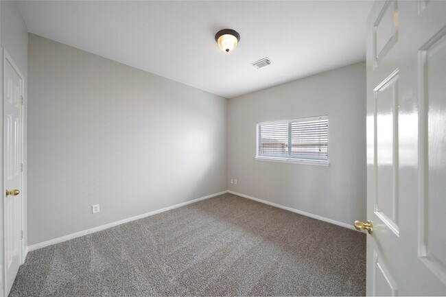 Building Photo - 5602 Beaver Pass Ln