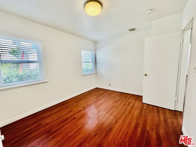 Building Photo - 3711 Selby Ave