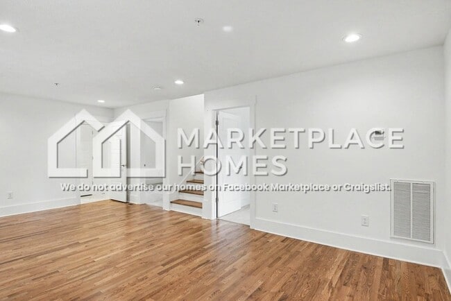 Building Photo - 211 Briar Rd