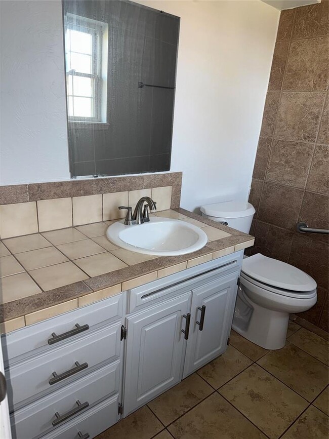 Building Photo - 1137 NW 104th St