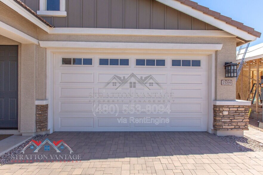 Building Photo - 15769 W Voltaire St