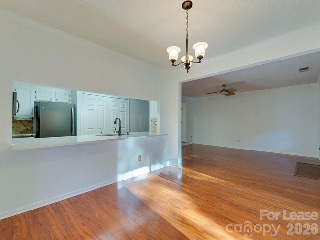 Building Photo - 19827 Henderson Rd