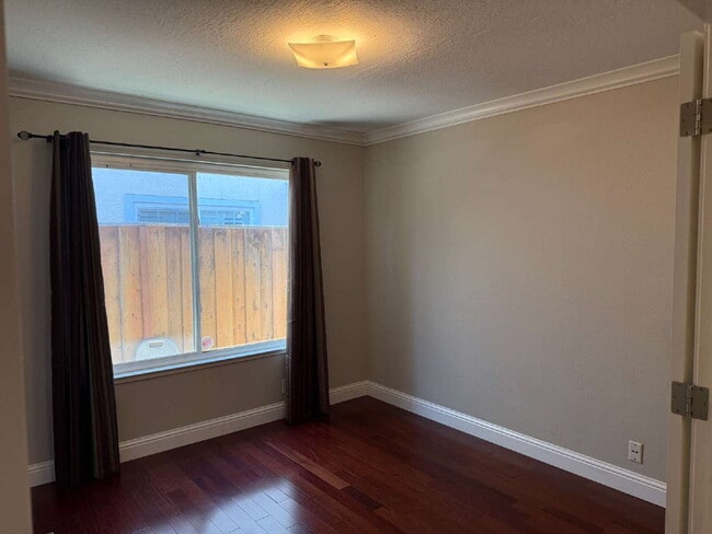 Building Photo - Remodeled Blossom Valley Home