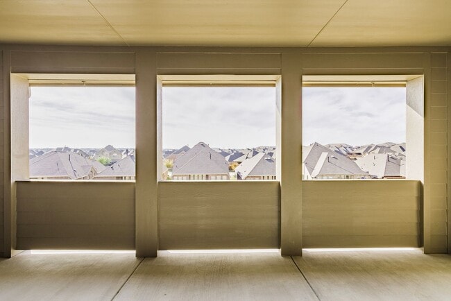 Building Photo - 326 Shasta Dr