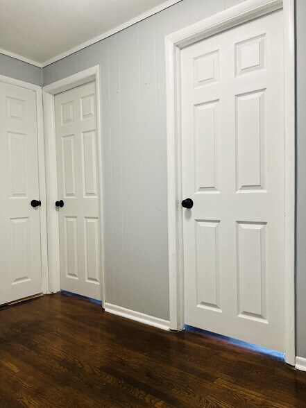 Hallway - 130 Spring Valley Rd