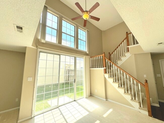 Building Photo - 3 BEDROOM CONDO FOR RENT IN CHESAPEAKE - A...
