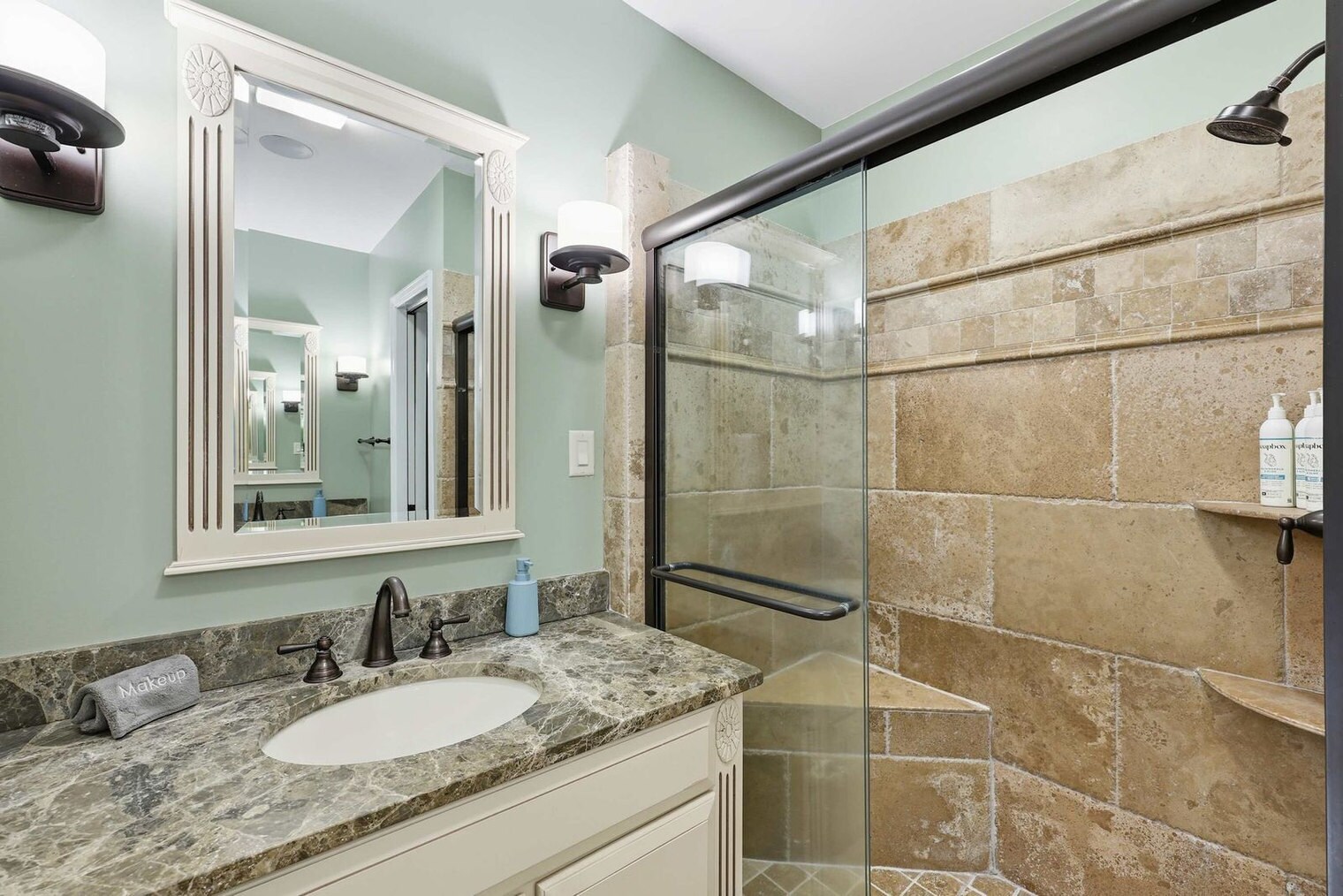 Building Photo - 6 Ibis St