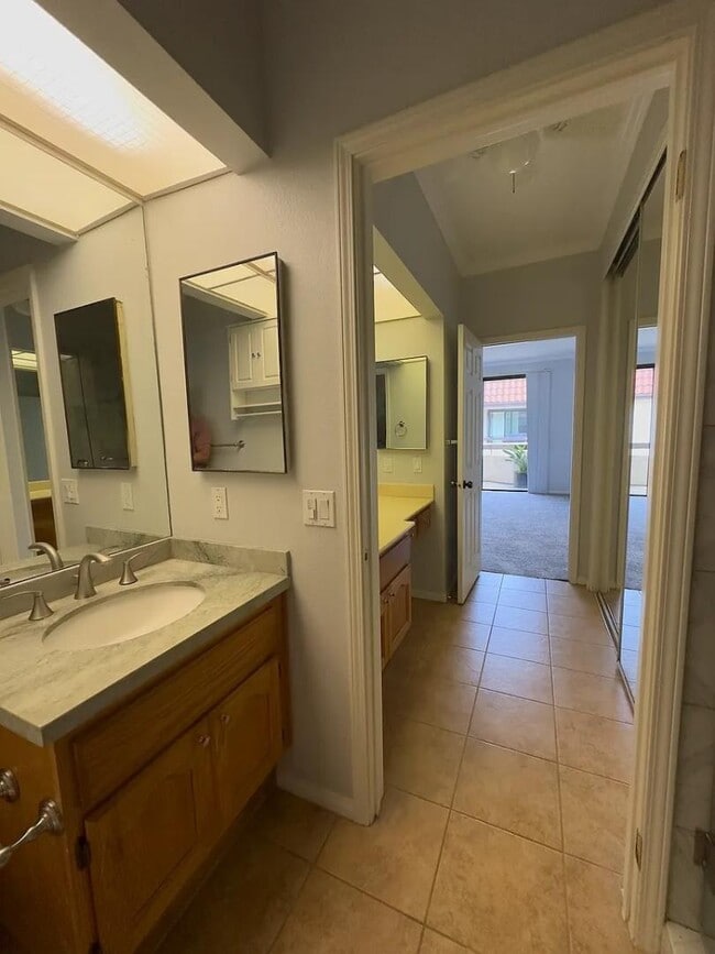 Building Photo - 5875 Friars Rd