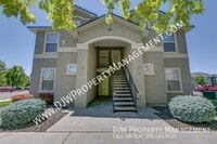Building Photo - 1805 E Overland Rd