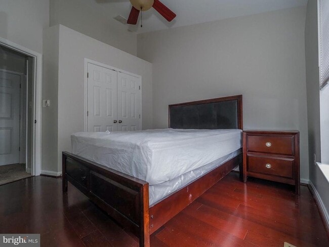 Building Photo - 32 Harbour Heights Dr
