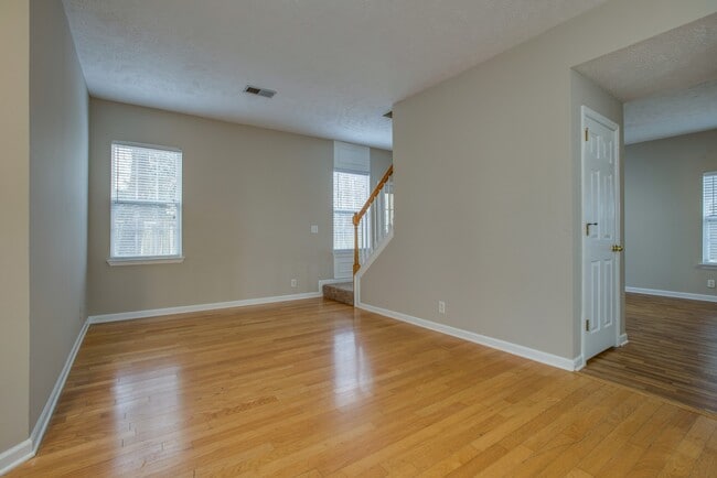 Building Photo - 7027 Penbrook Dr