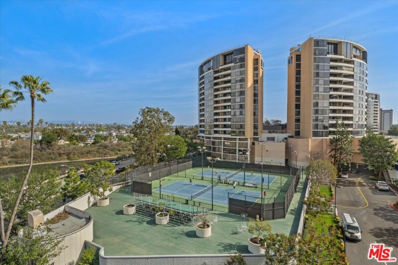 Building Photo - 4333 Marina City Dr