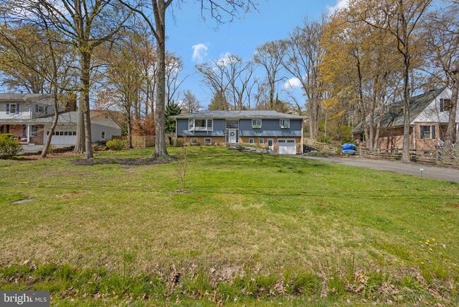 Building Photo - 3113 Woodland Ln