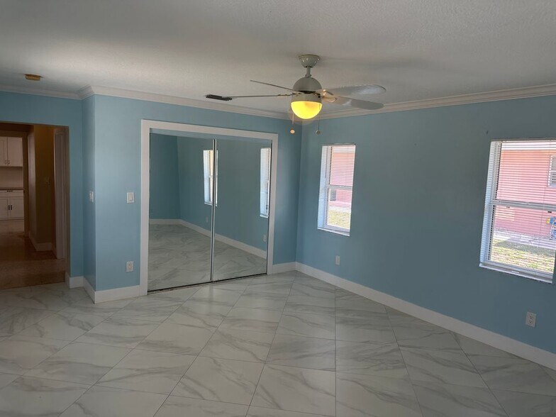 Building Photo - 3001 Gulf Blvd