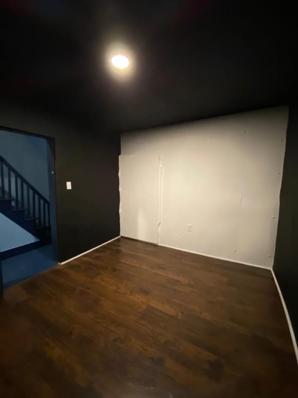 Building Photo - 2 East St