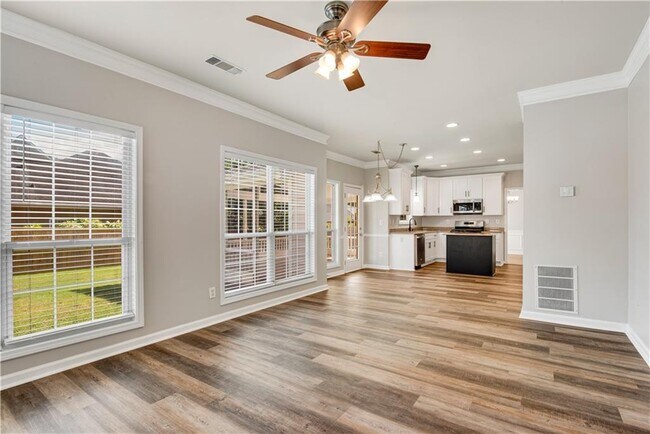 Building Photo - 1610 Elgaen Pl Dr