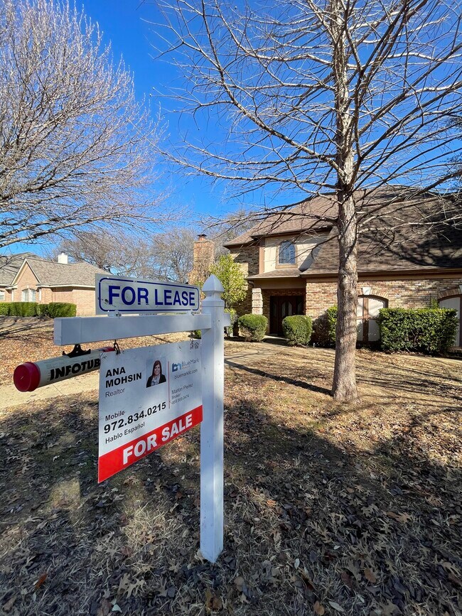 Building Photo - 3622 Green Hollow Dr