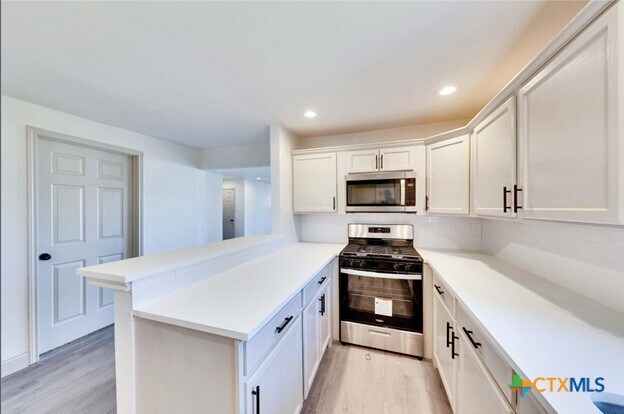 Building Photo - 214 Jackman St