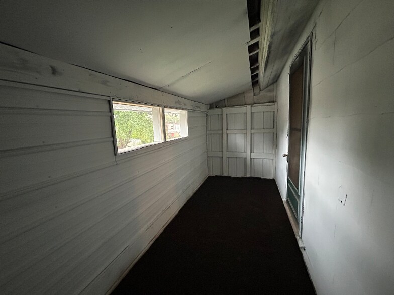 Building Photo - 1603 Shelby St