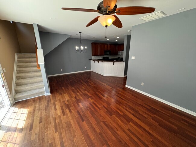 Building Photo - 119 Pine Walk Dr