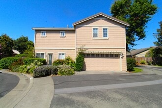 Building Photo - 1908 Alpine Ct