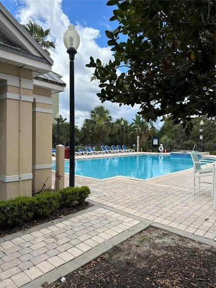 Building Photo - 3324 Parkchester Square Blvd