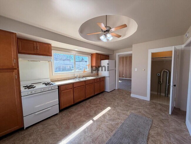 Building Photo - 302 Lafayette St