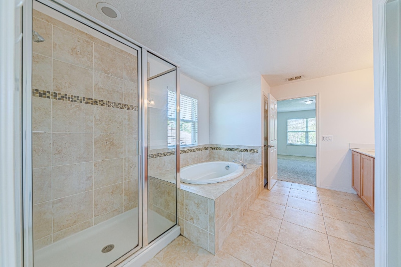 Building Photo - 2251 Waukegan Dr