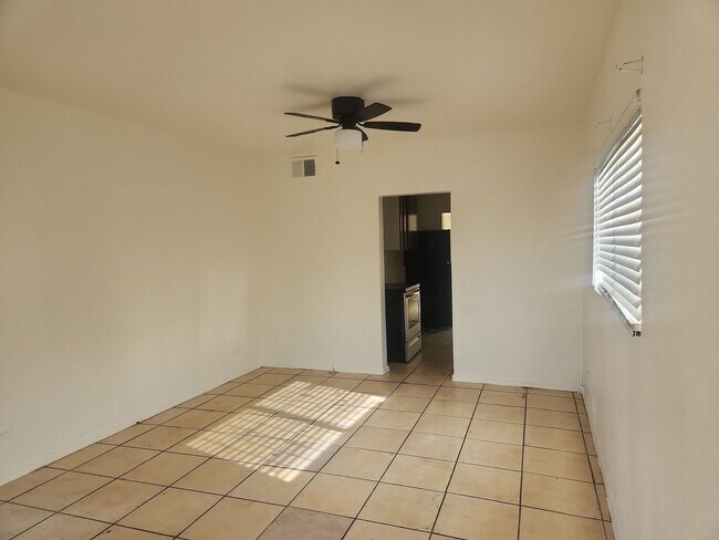 Building Photo - Spacious Centrally Located Home