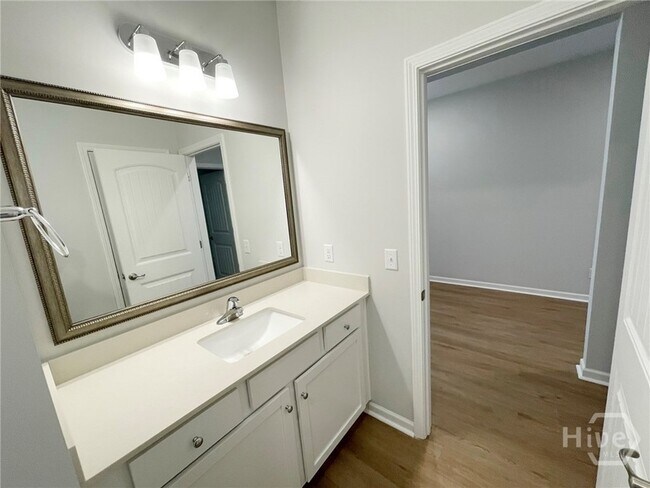 Building Photo - 750 Sessile Oak Dr