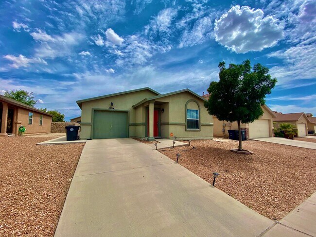Building Photo - 14214 Lasso Rock Dr