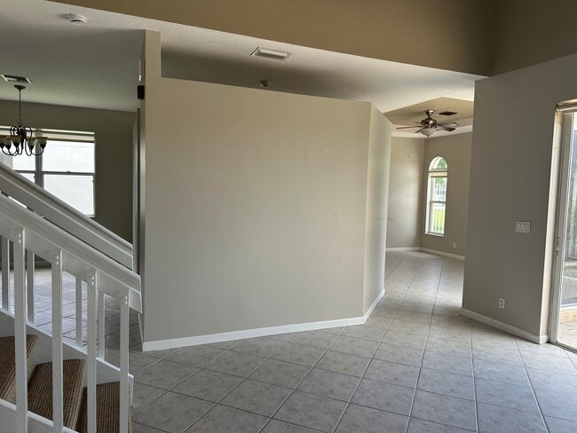 Building Photo - 127 Lancaster Way