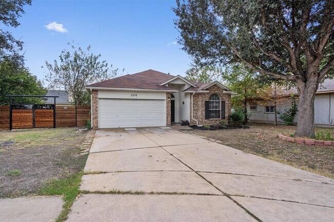 Building Photo - 204 Mallard Cove