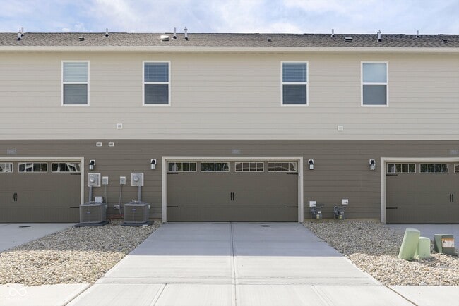 Building Photo - 17290 Wellburn Dr