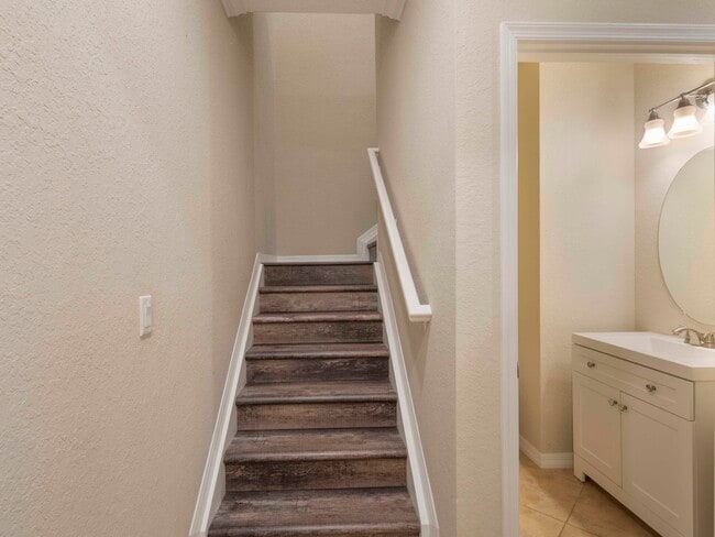 Building Photo - 2366 Byron St