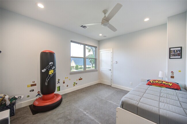 Building Photo - 1215 Bethlehem St