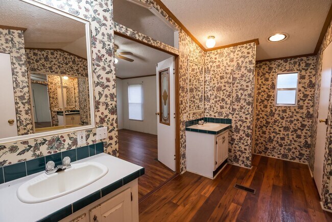 Building Photo - 46 Peaceful Pines Dr