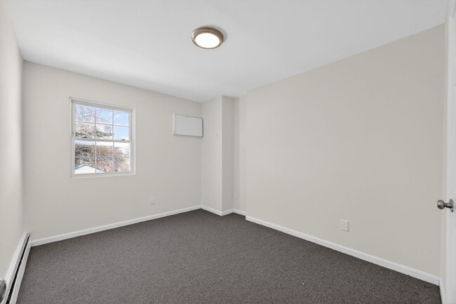 Building Photo - 147-20 226th St