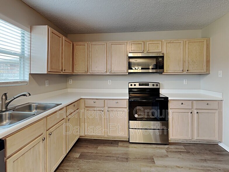 Building Photo - 5324 New Castleton Ln