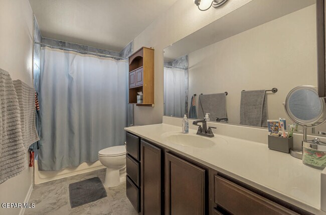 Building Photo - 12581 Blue Heron Dr