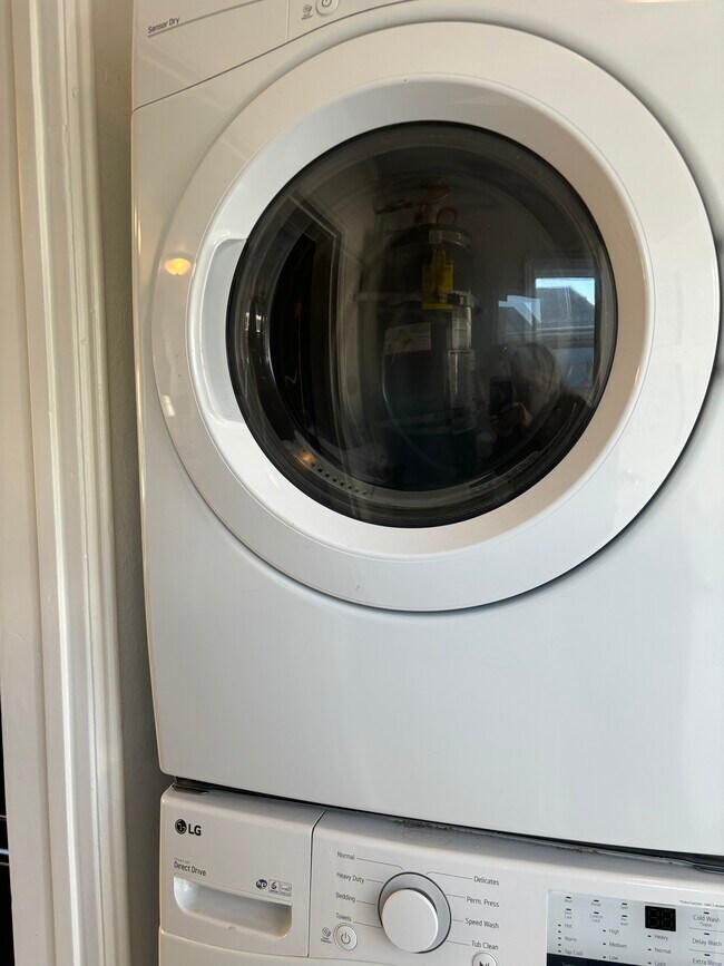 In unit washer and dryer - 1916 S Holt Ave