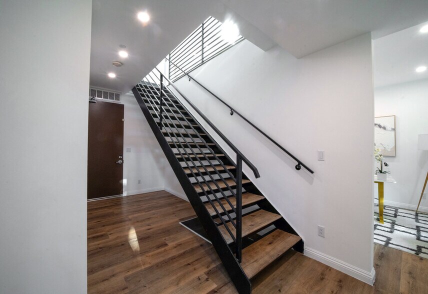 Staire case - 2306 Aviation Blvd