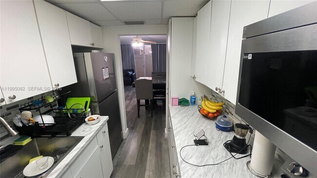 Building Photo - 10801 SW 109th Ct