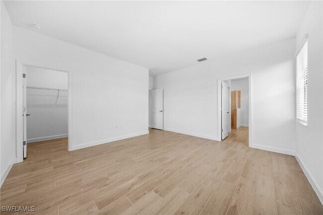 Building Photo - 14278 Winding Cedar Wy