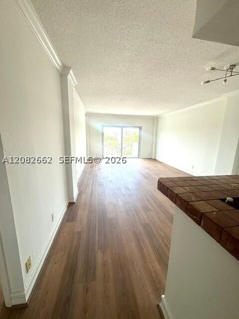 Building Photo - 1455 N Treasure Dr