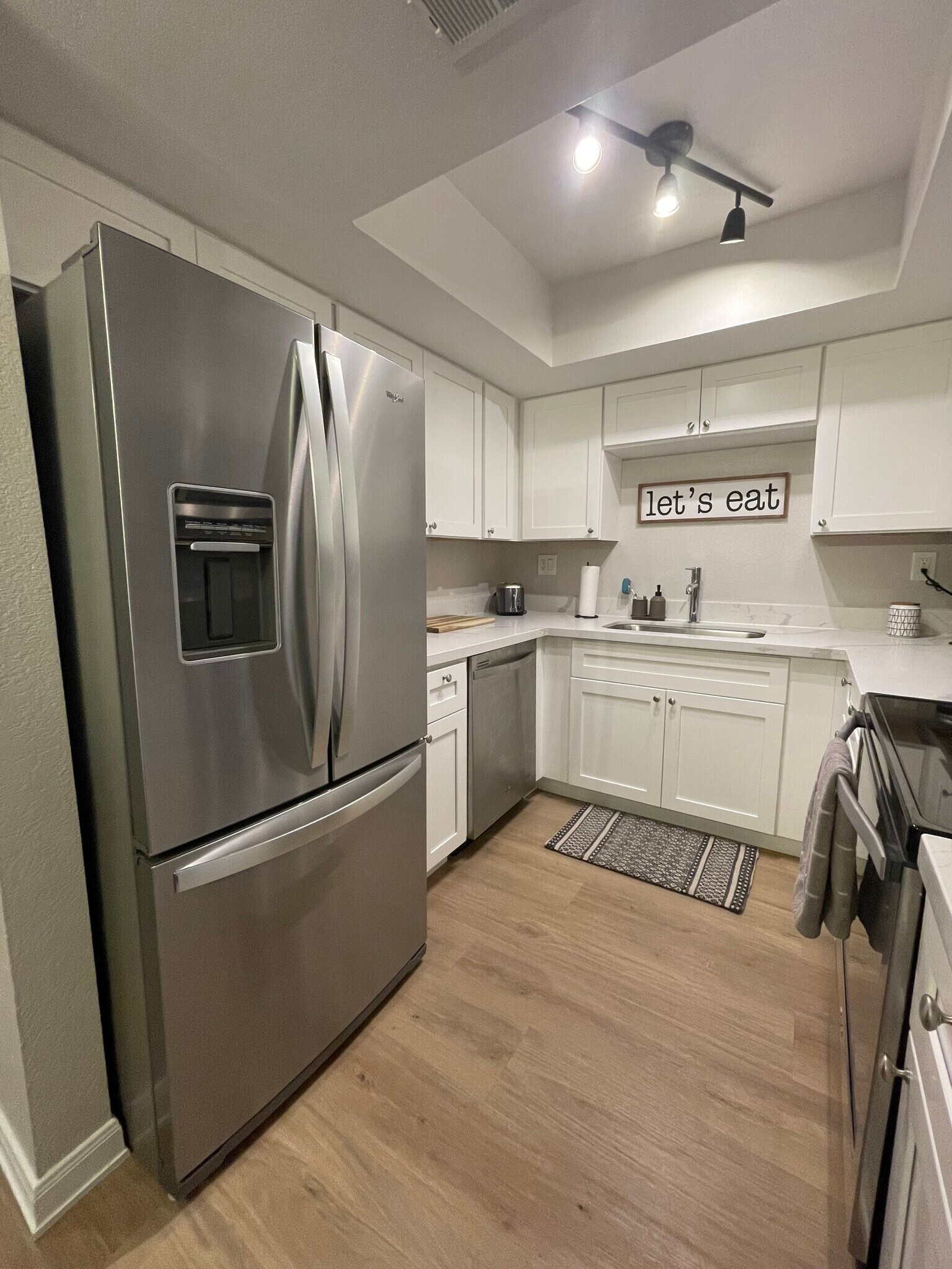 Kitchen #1 - 8260 E Arabian Trl